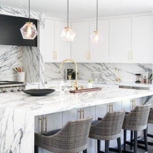NATURAL MARBLE STATUARIO